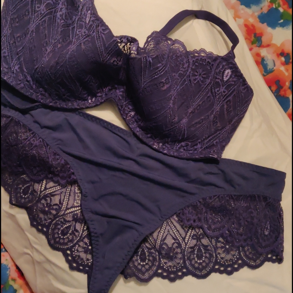 Adore Me Set